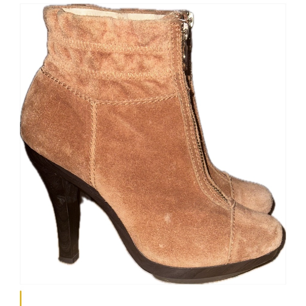 Michael Kors caramel suede booties sz6M